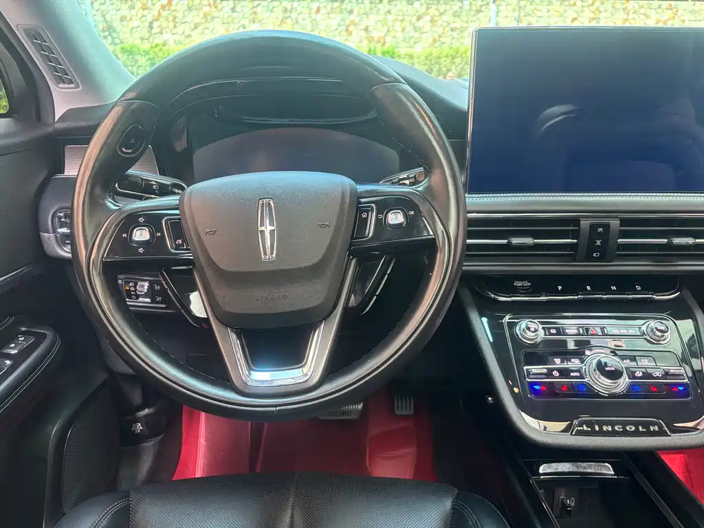 Lincoln Corsair — миниатюра 13