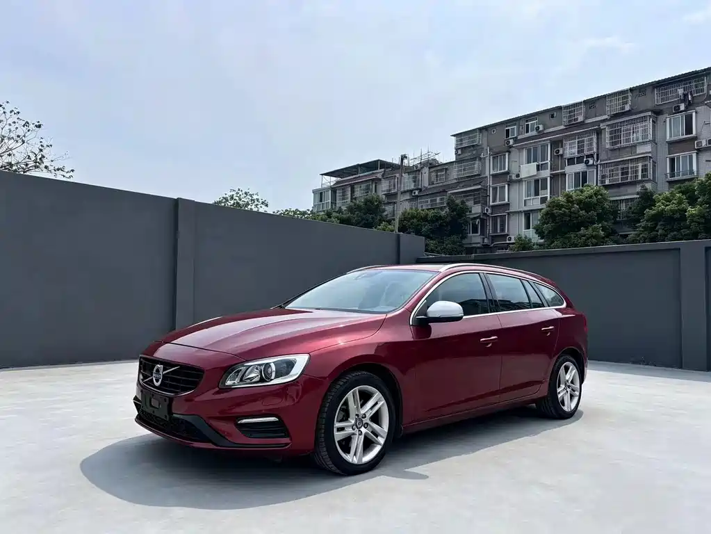 Volvo V60 2015
