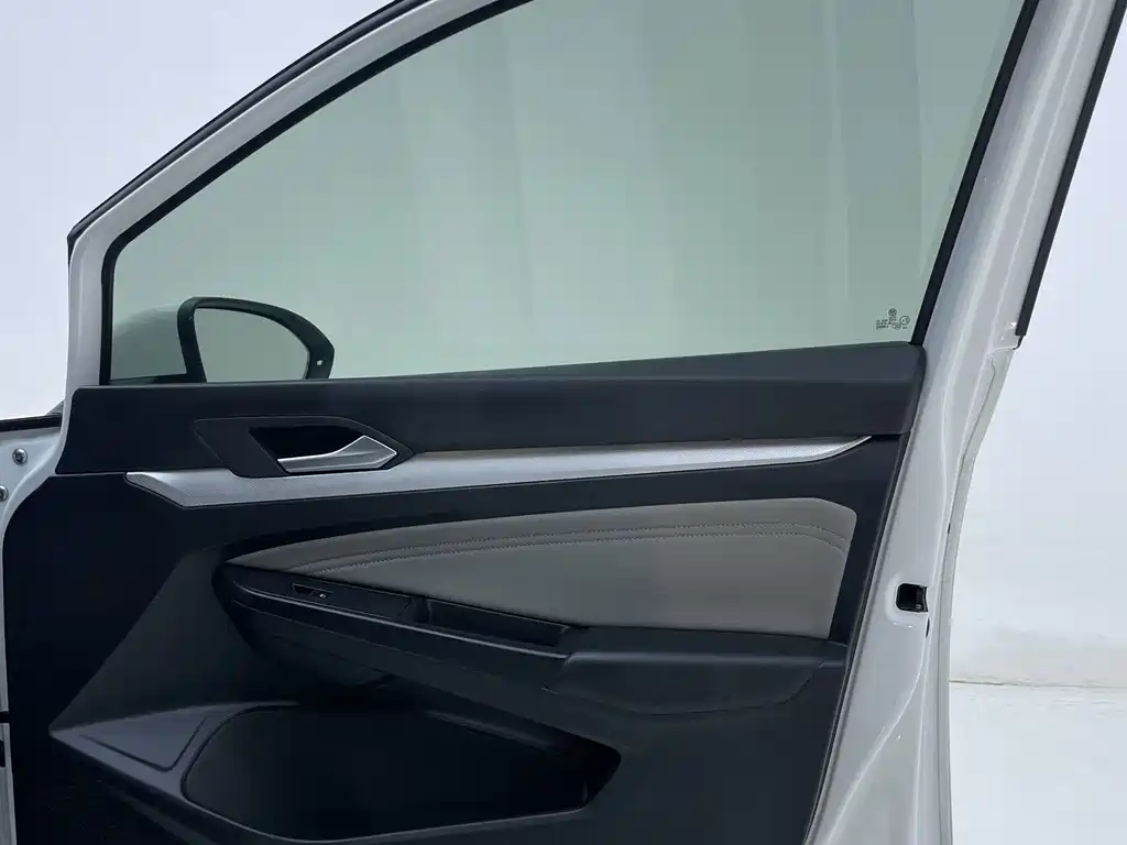 Volkswagen Golf — миниатюра 29