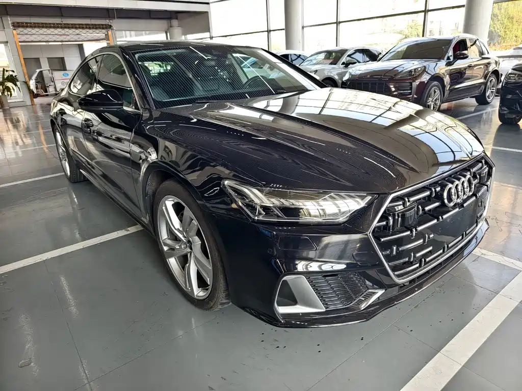 AUDI A7L