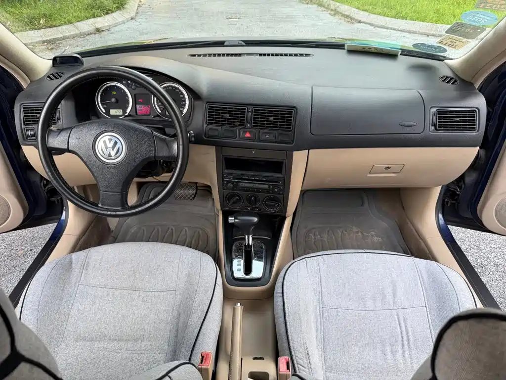 Volkswagen Golf — миниатюра 14