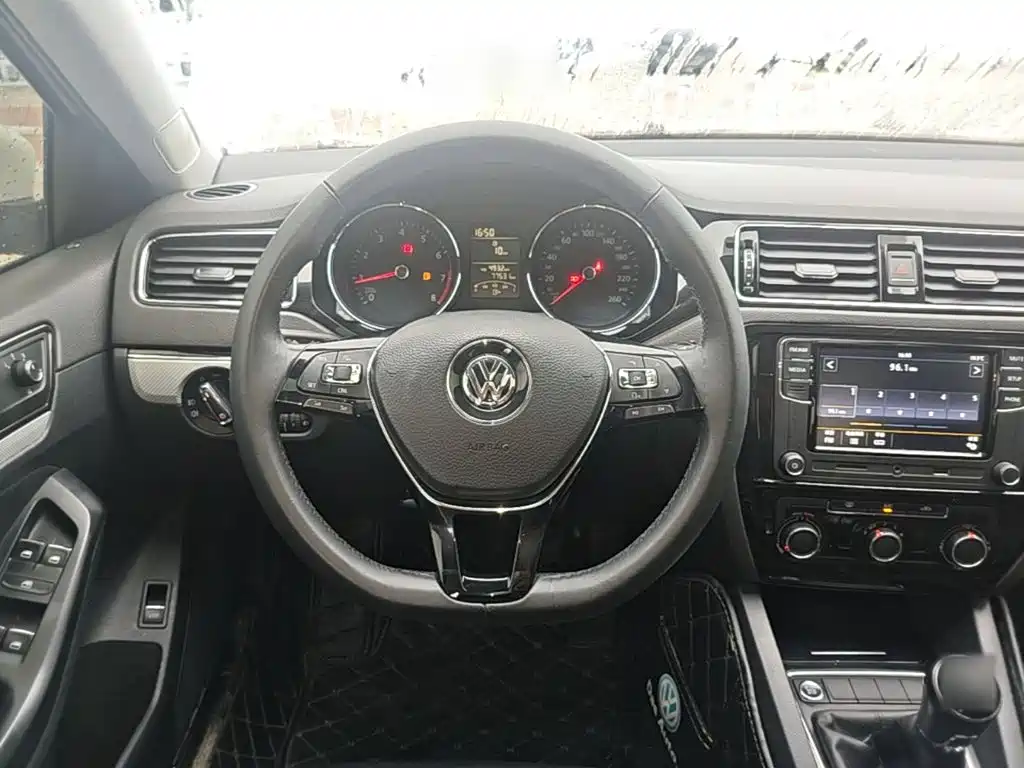 Volkswagen Sagitar — миниатюра 7