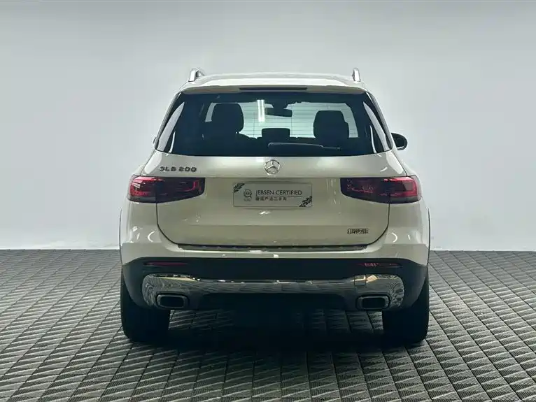 Mercedes-Benz GLB — миниатюра 4