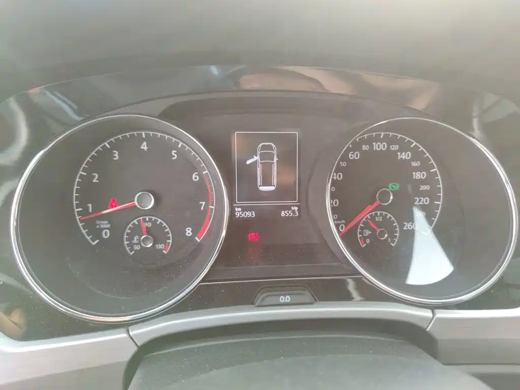 Volkswagen Touran — миниатюра 12
