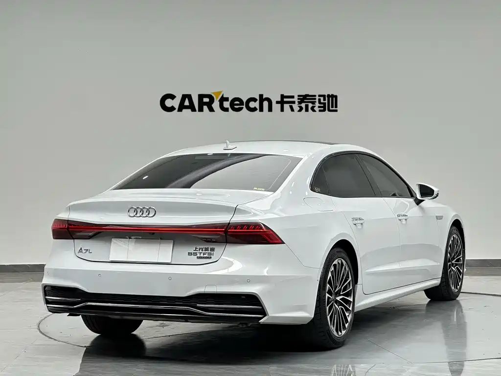 Audi A7L 2022 45 TFSI quattro S-line