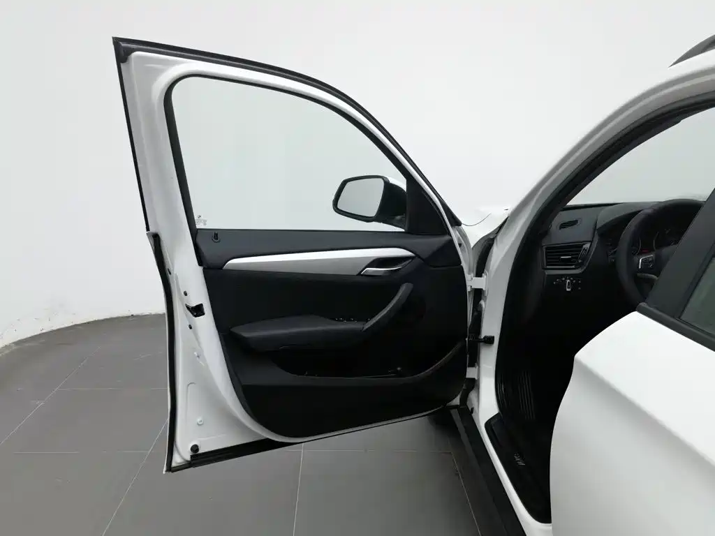 BMW X1 — миниатюра 8