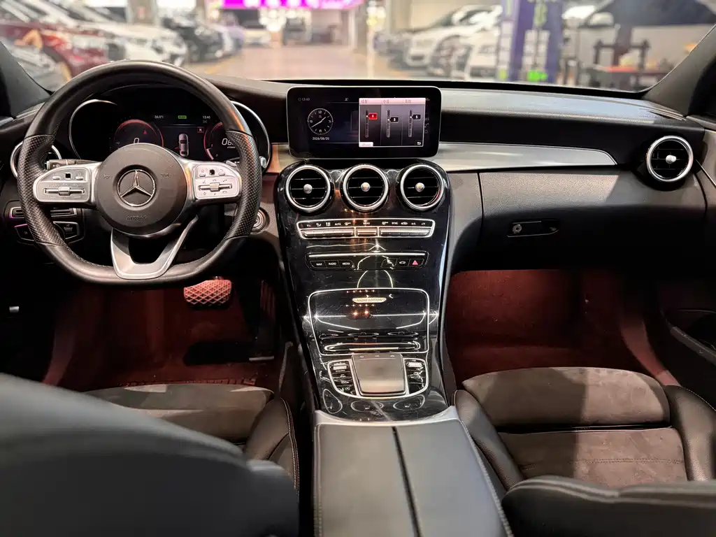 Mercedes-Benz C-Class — миниатюра 11