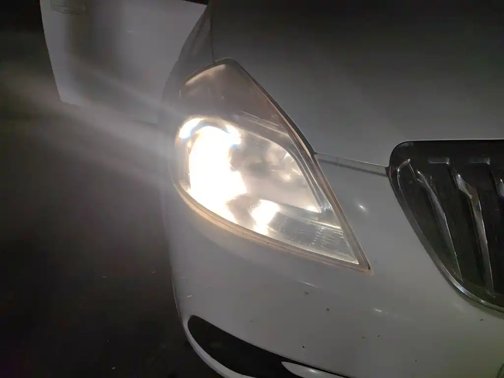 Buick Excelle — миниатюра 7