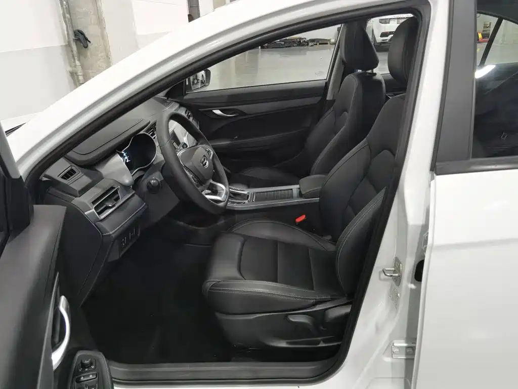 Geely Emgrand — миниатюра 10