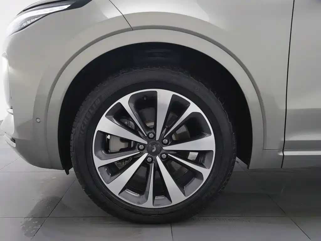Li Auto Li ONE — миниатюра 17