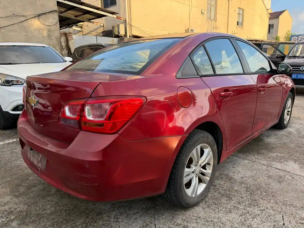Chevrolet Cruze — миниатюра 7