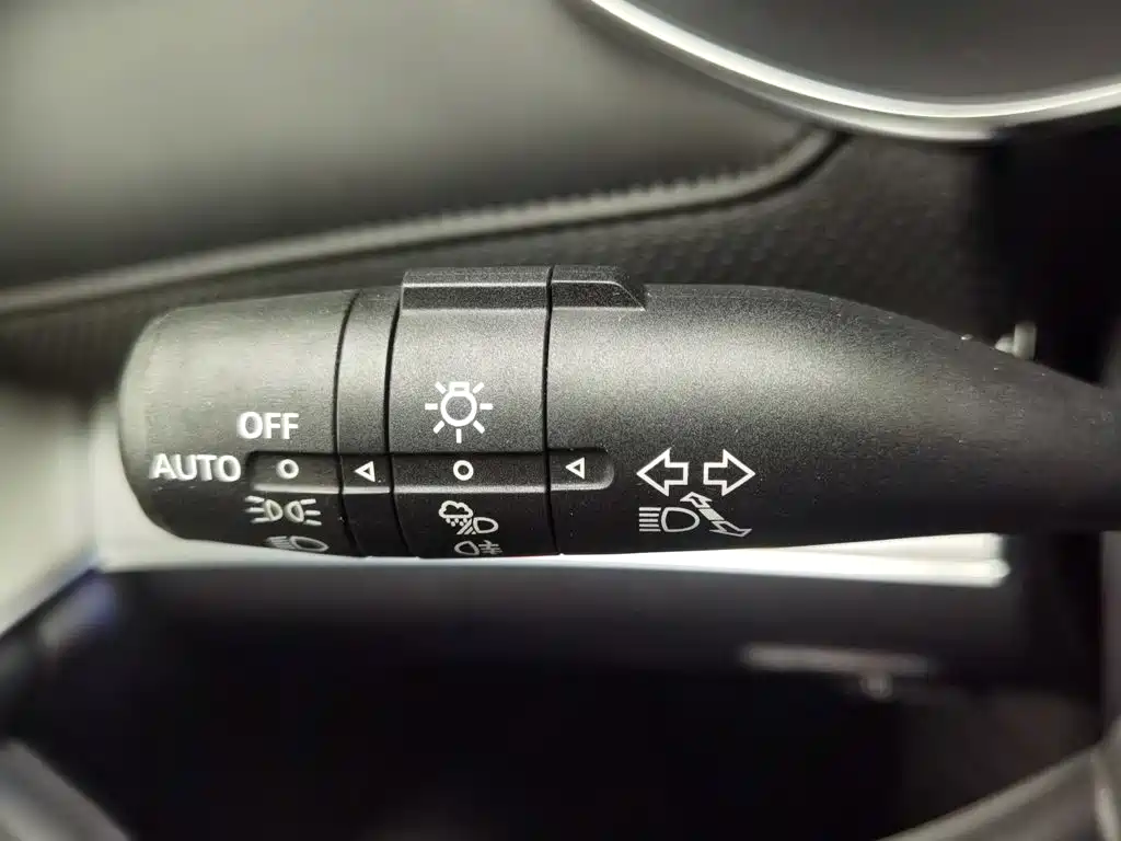 Roewe RX5 eMAX — миниатюра 21