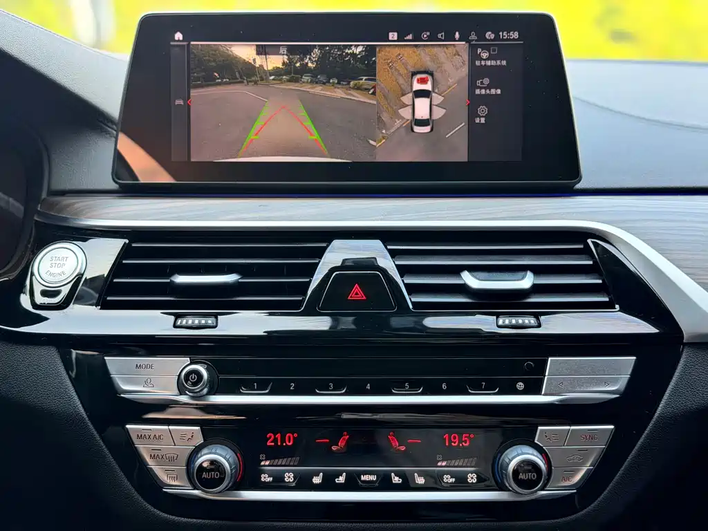 BMW 5 Series — миниатюра 12