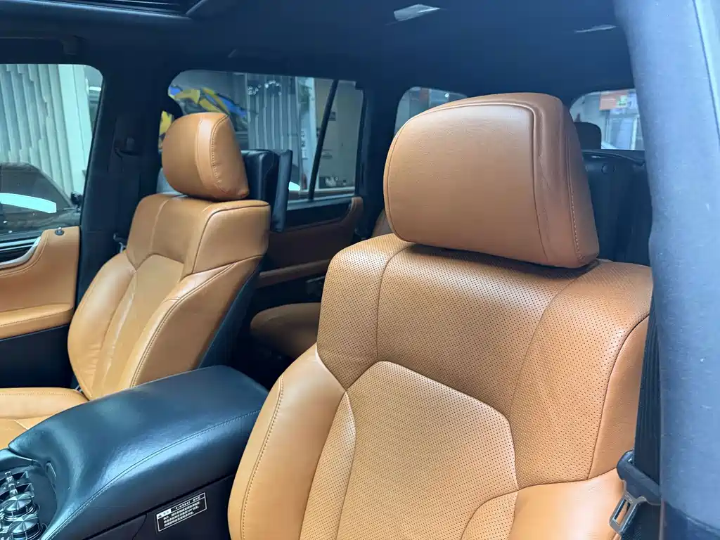 Lexus LX — миниатюра 19