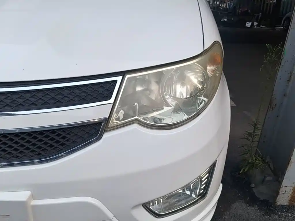 Wuling Hongguang — миниатюра 24