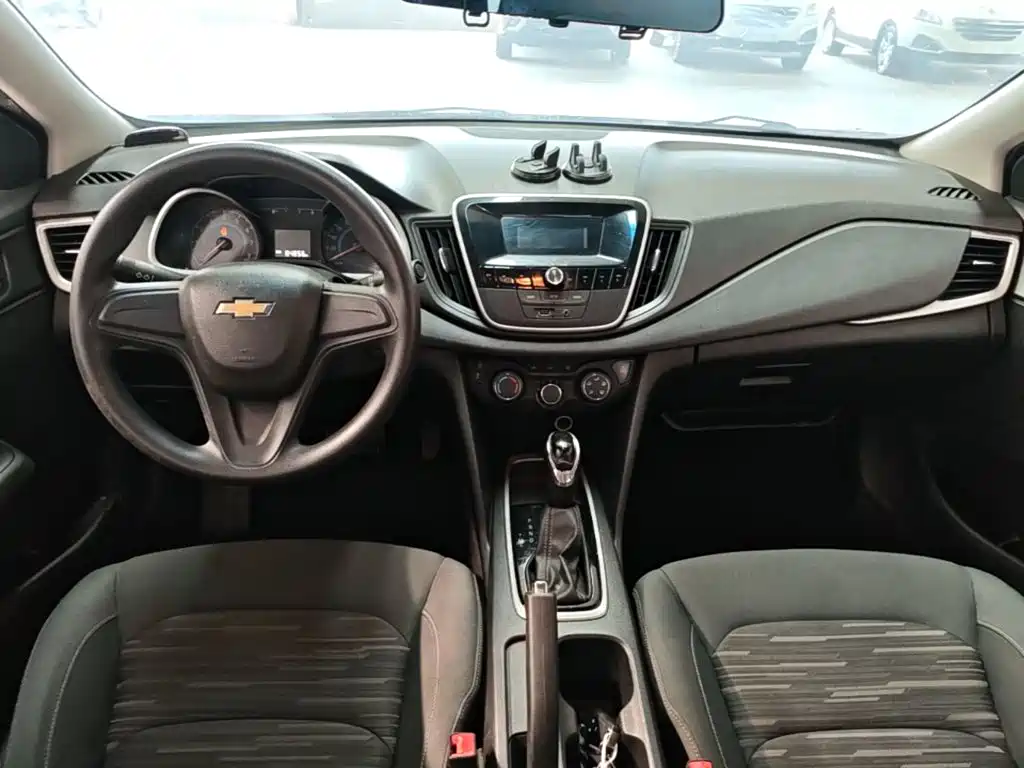 Chevrolet Cavalier — миниатюра 10