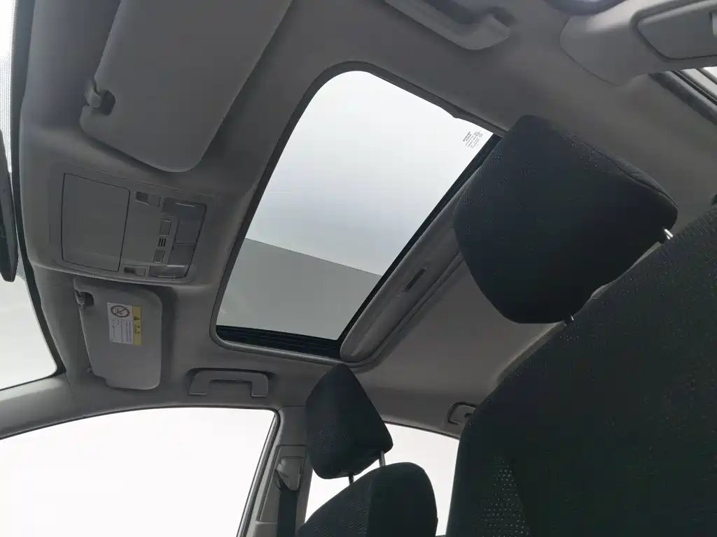 Toyota Corolla — миниатюра 14
