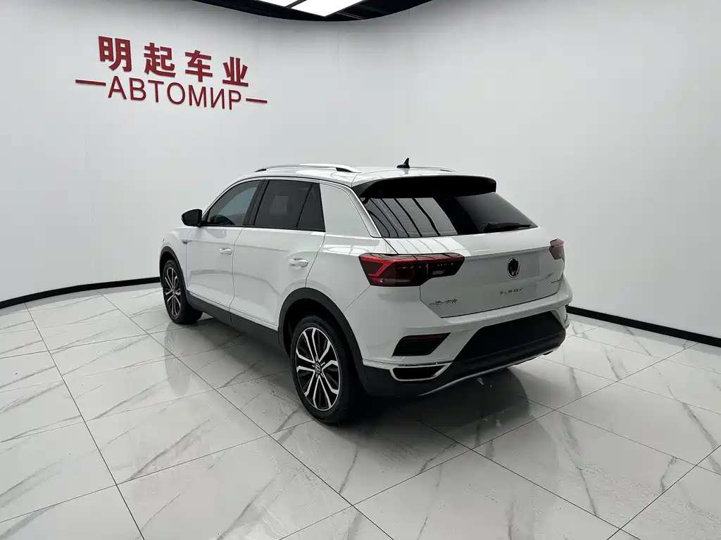 Volkswagen T-Roc 2022 280TSI DSG PLUS