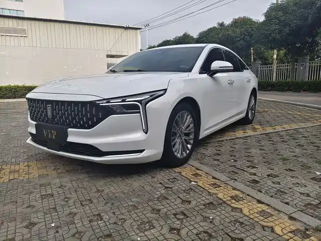 2022 Bestune B70