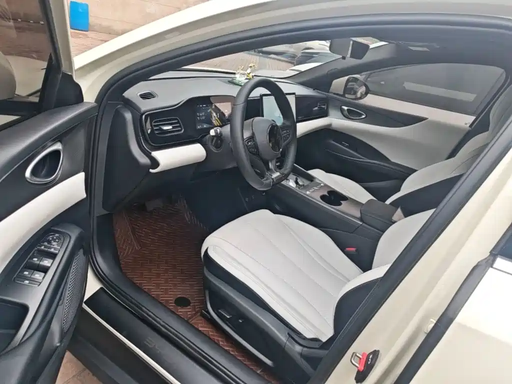 BYD Seal 06 — миниатюра 16