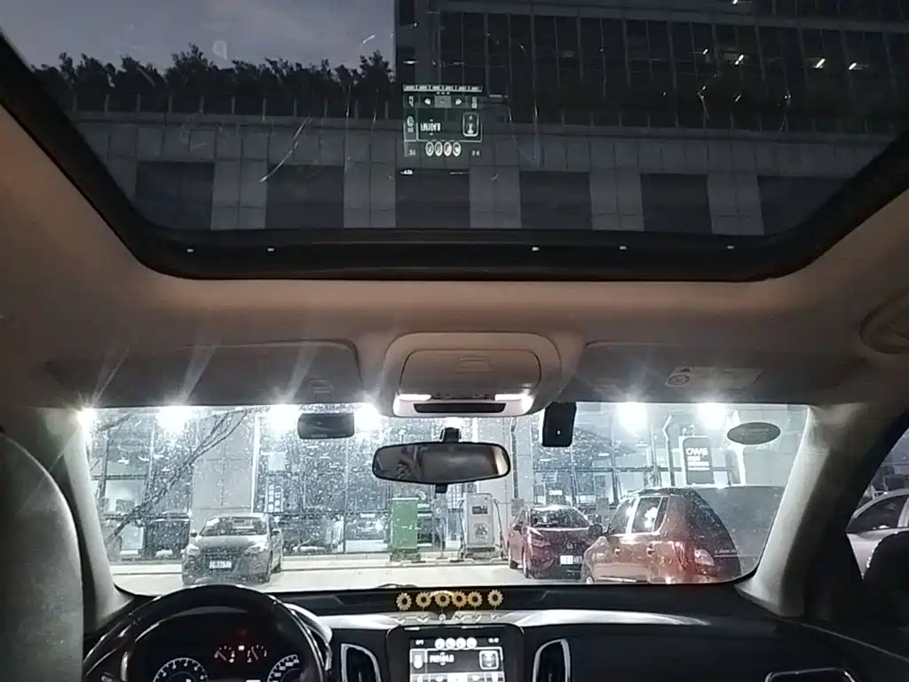Chevrolet Equinox — миниатюра 18