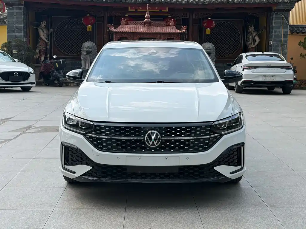 Volkswagen Lavida — миниатюра 2