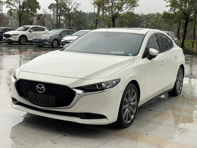 MAZDA 3 ANGKESAILA
