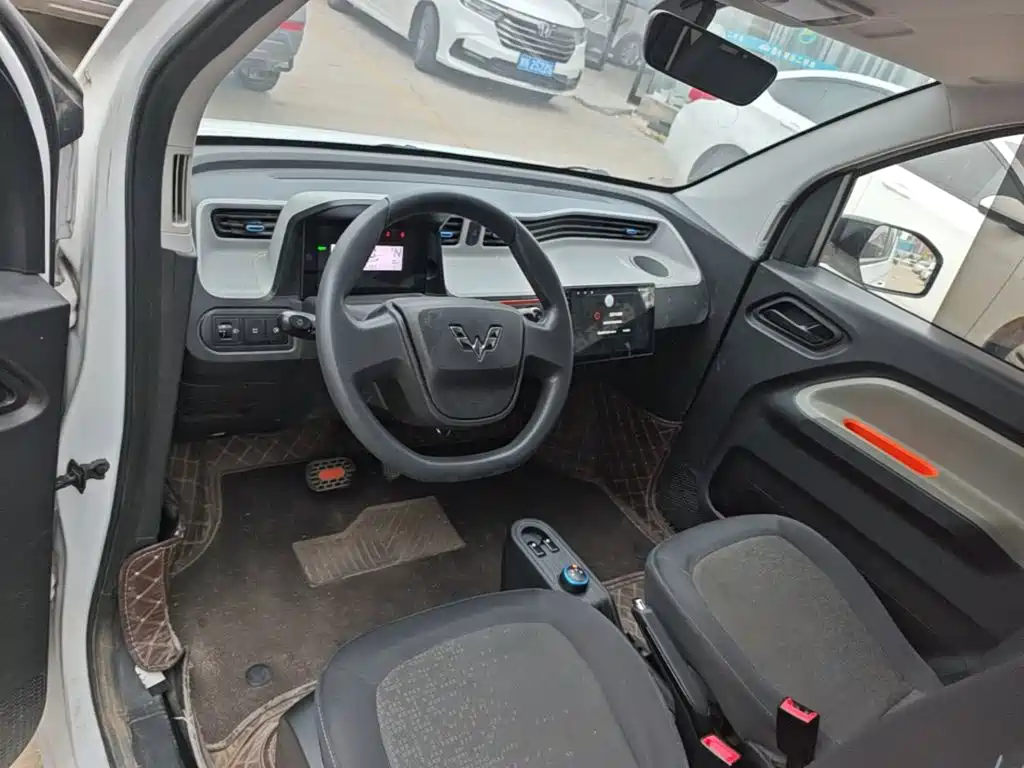 Wuling MINIEV — миниатюра 10