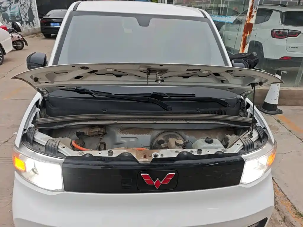 Wuling MINIEV — миниатюра 20