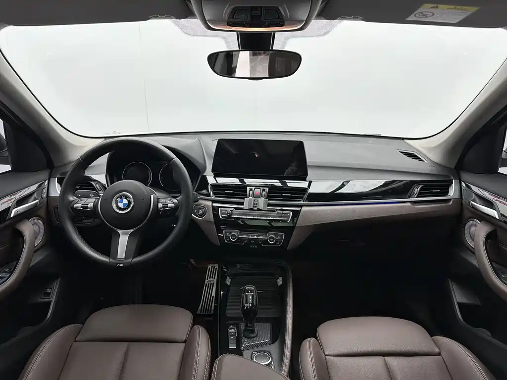 BMW X1 2022 sDrive20Li Premium