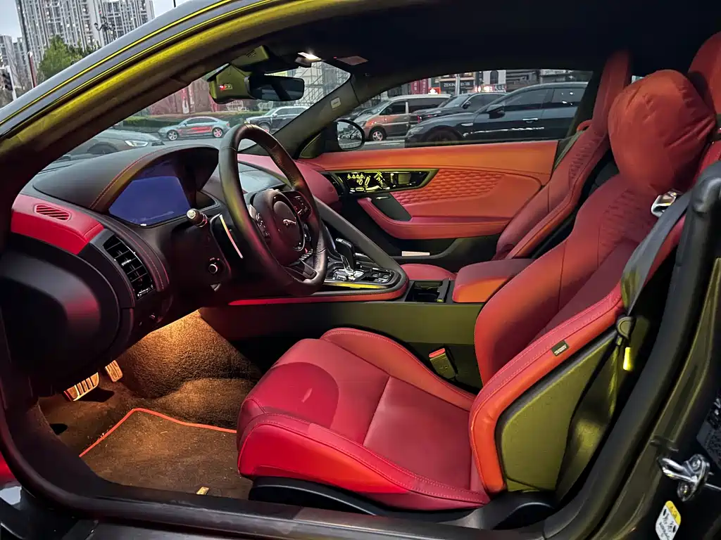 Jaguar F-TYPE — миниатюра 4