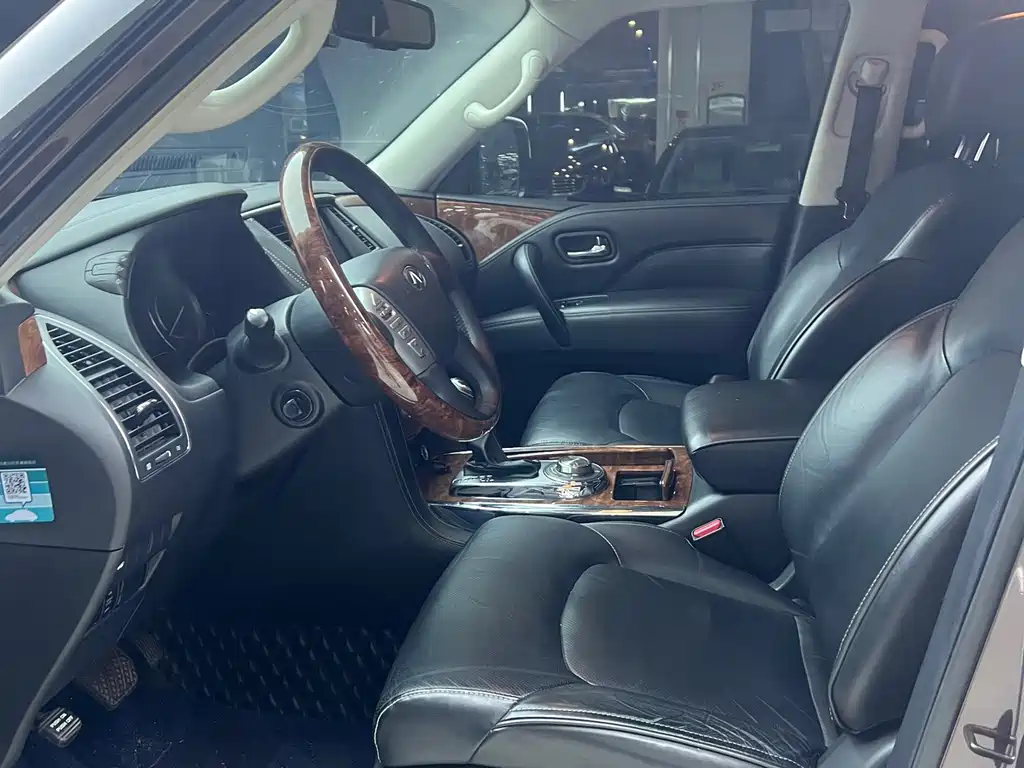Infiniti QX80 — миниатюра 8