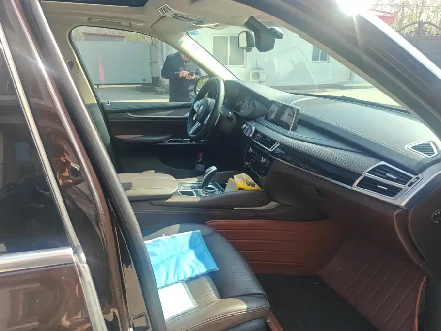BMW X5 (Import) — миниатюра 8