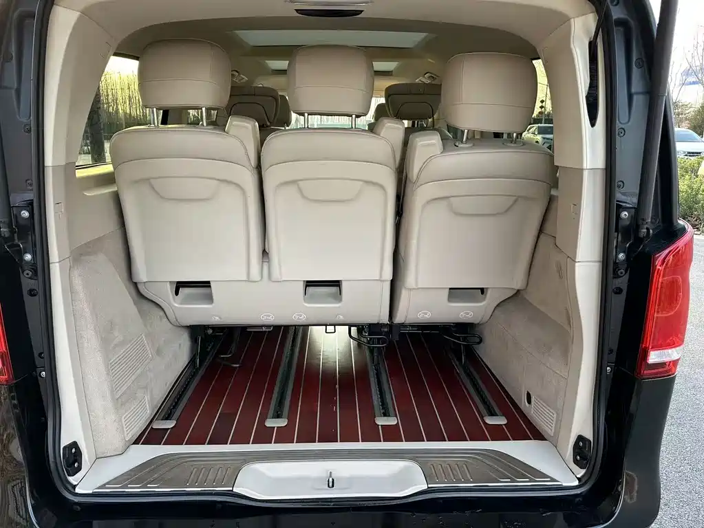 MERCEDES-BENZ V CLASS