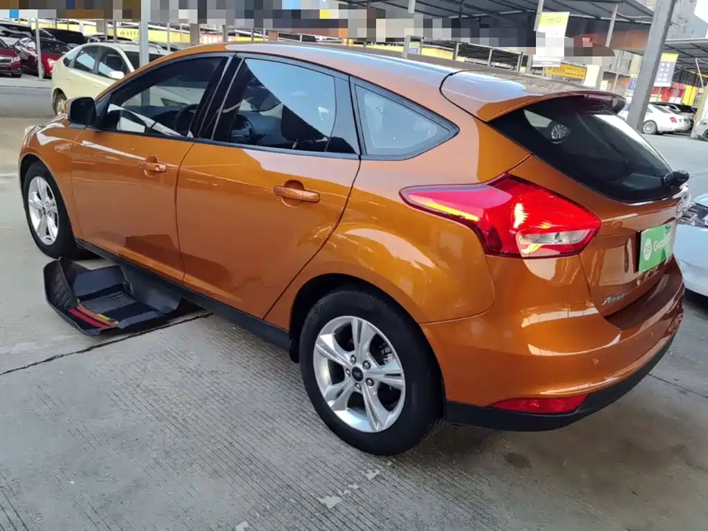 Ford Focus — миниатюра 5