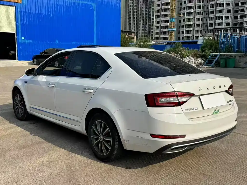 SKODA OCTAVIA