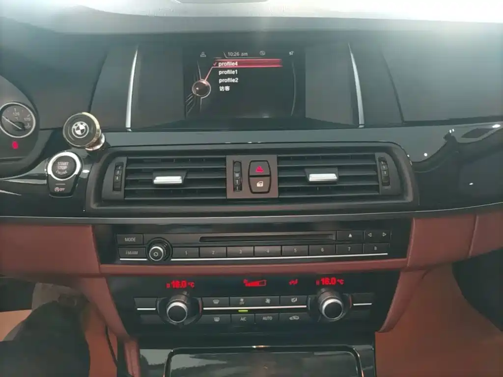 BMW 5 Series — миниатюра 13