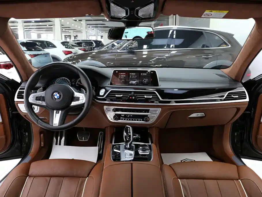 BMW 7 Series 7 2018 740Li xDrive Premium M Sport
