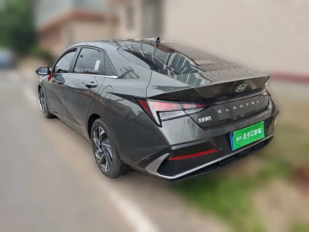 Hyundai Elantra — миниатюра 25
