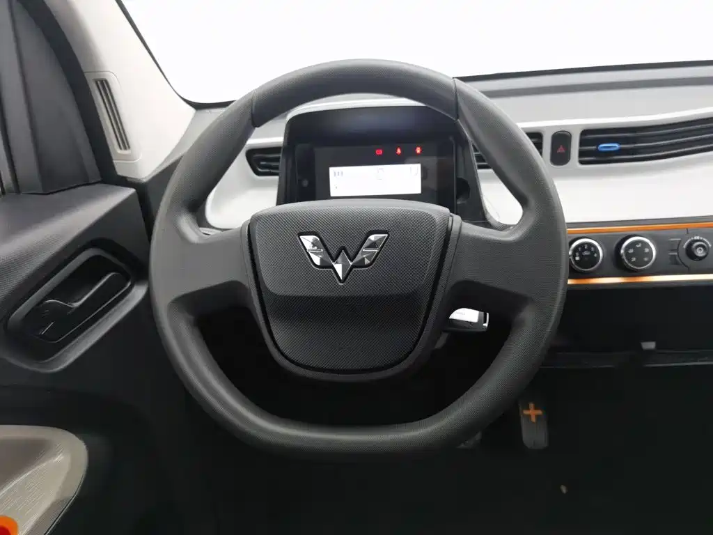 Wuling MINIEV — миниатюра 11