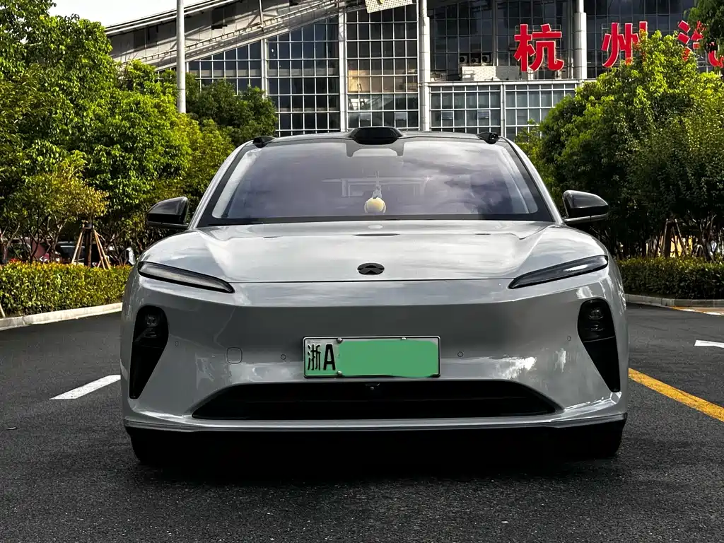NIO ET5 — миниатюра 2