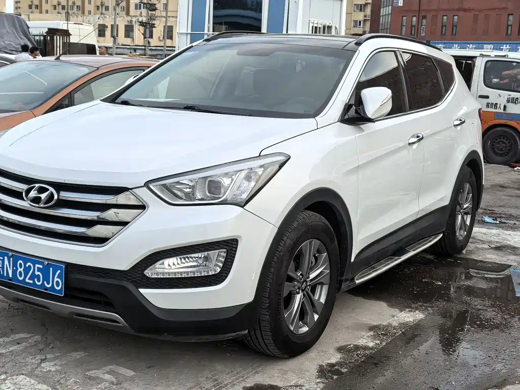 Hyundai Santa Fe 2015