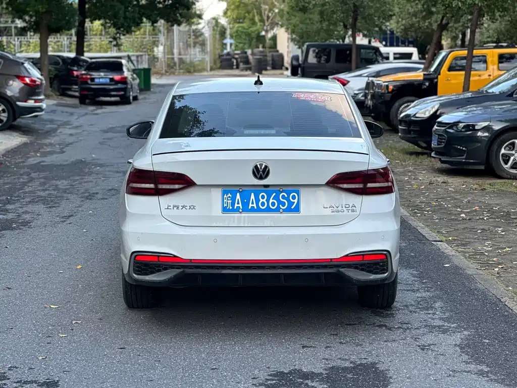 Volkswagen Lavida — миниатюра 8