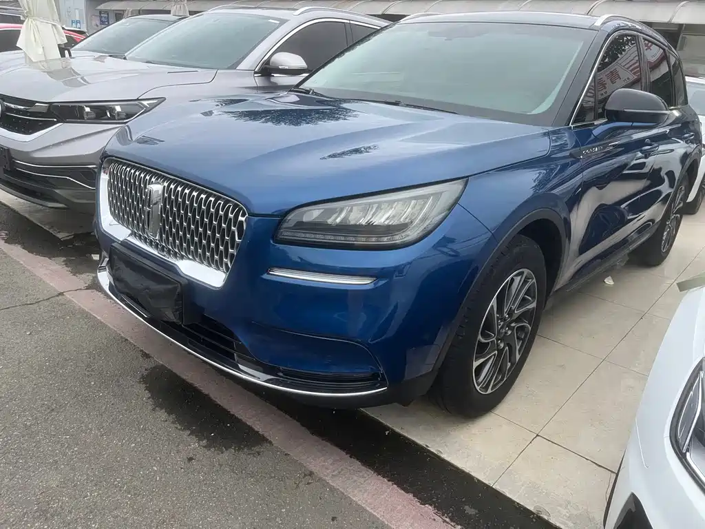 Lincoln Corsair — миниатюра 2