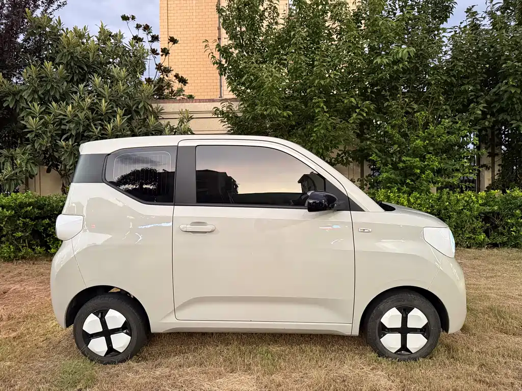 Wuling MINIEV — миниатюра 5