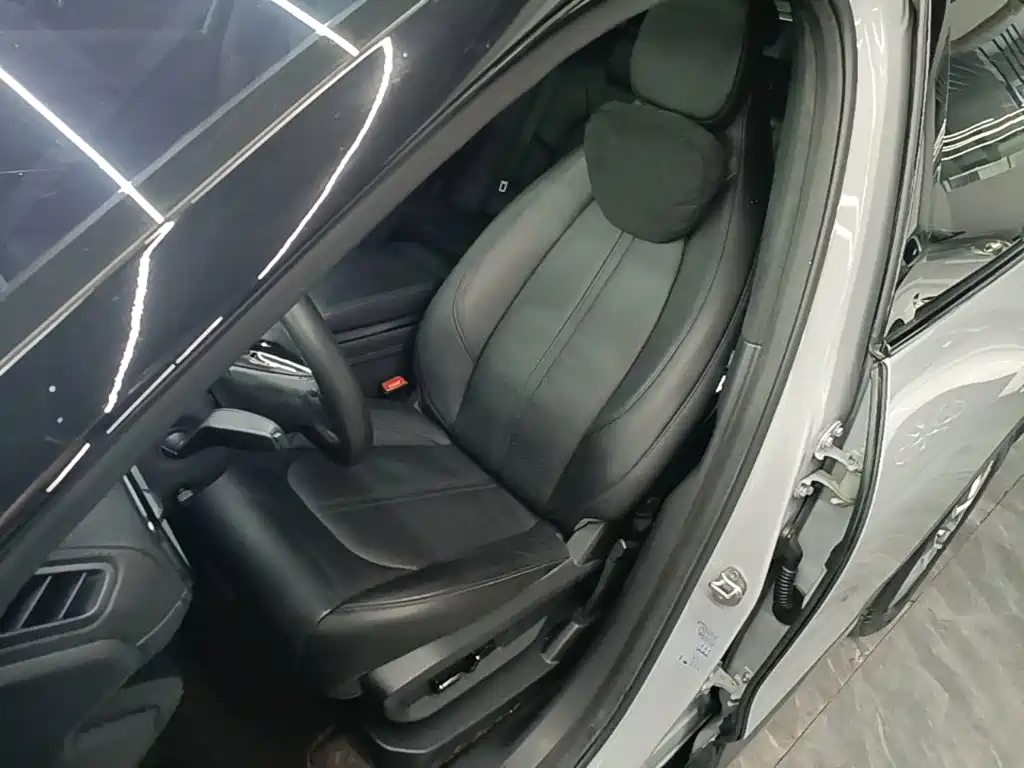 NIO ES6 — миниатюра 15