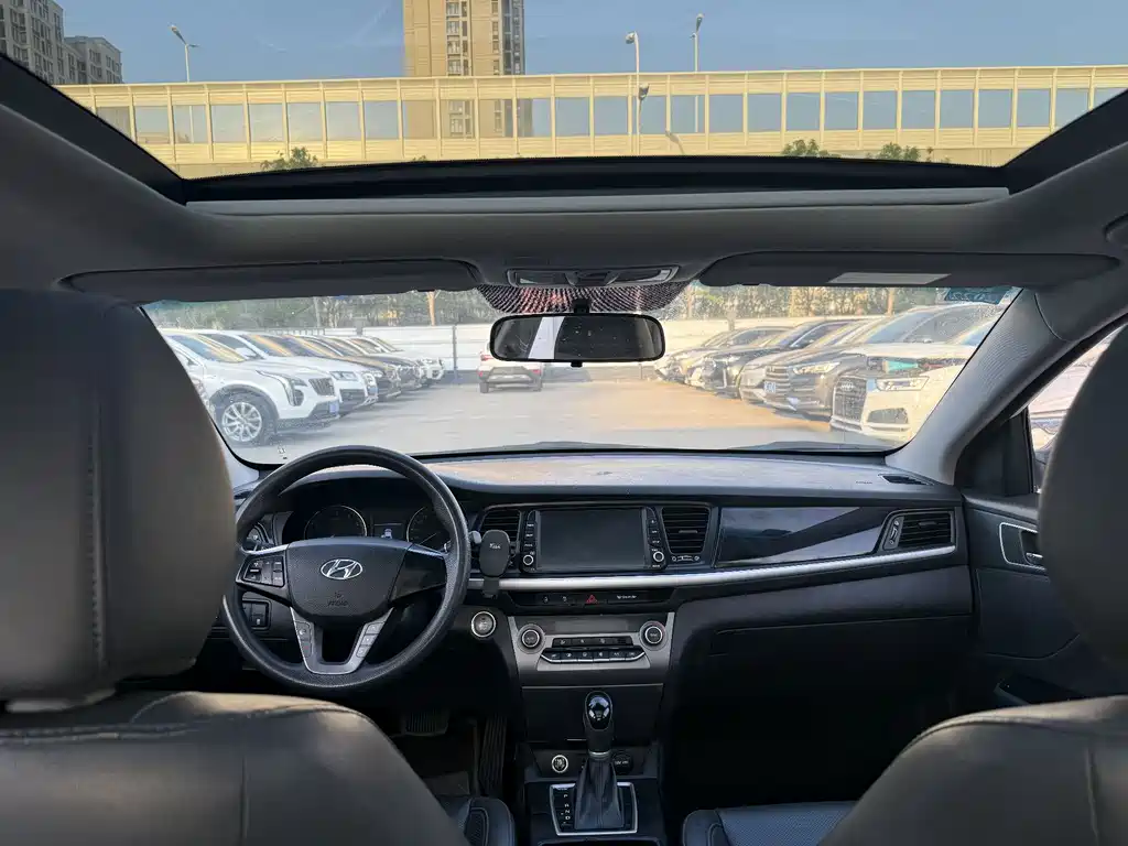 Hyundai Mistra 2019 1.8L AT GLS VI