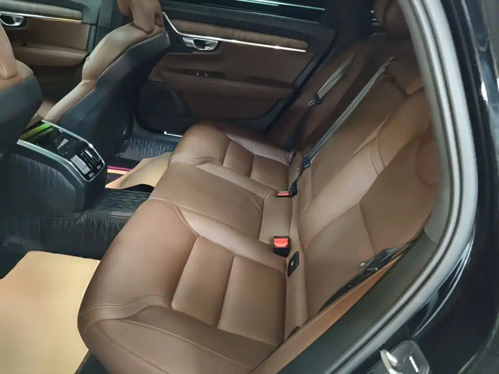 Volvo S90 — миниатюра 17