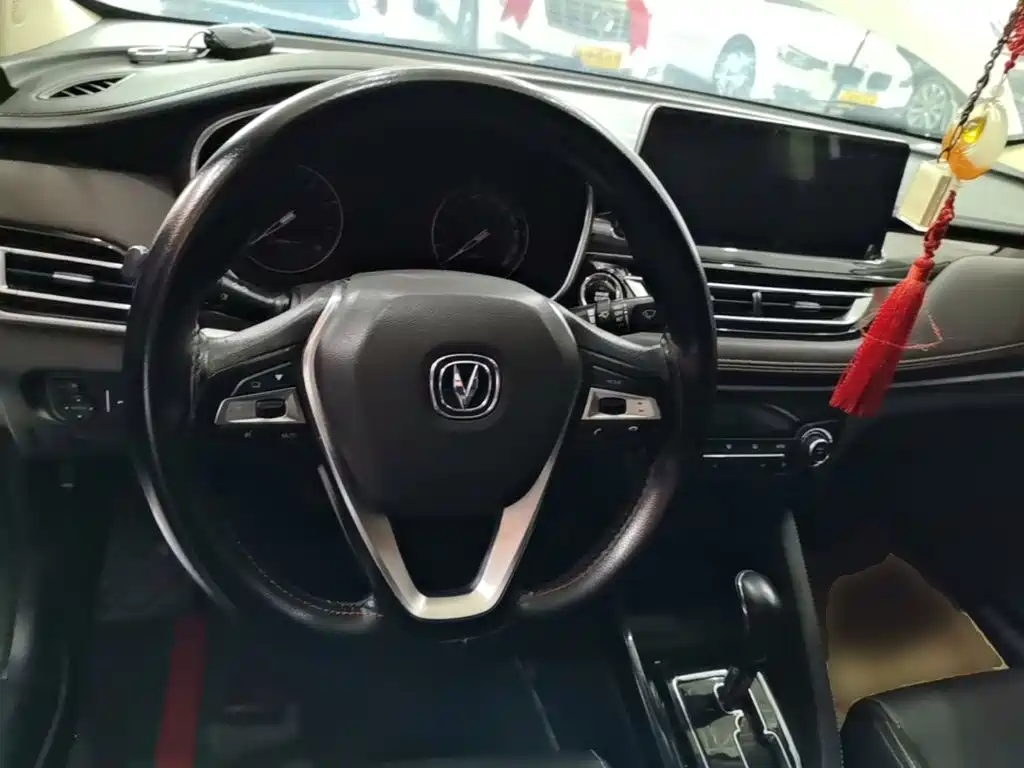 Changan Eado DT — миниатюра 11