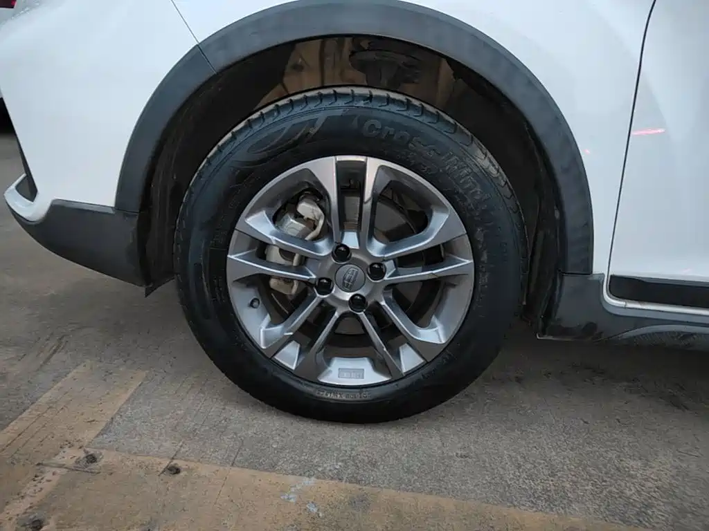 Geely Vision X3 — миниатюра 23